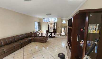 Casa 3 quartos, 326 m², à venda por R$1.600.000 + 2 kitnets para locação