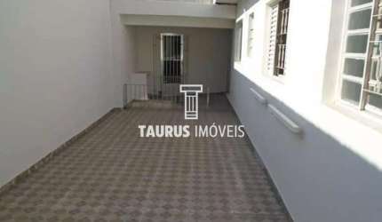 3 casas, 5 quartos, 230 m², à venda por R$800.000