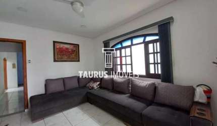 Casa 2 quartos, 209 m², à venda por R$895.000