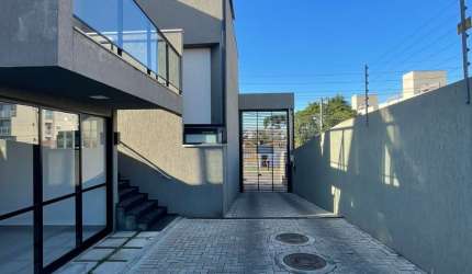 Expetacular triplex em condomínio - Semi-mobiliado - Uberaba
