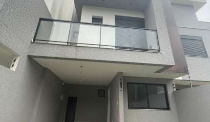 Triplex frontal 3 quartos com suíte NOVO - UBERABA