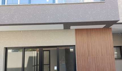 TRIPLEX NOVO EM CONDOMINIO AGUA VERDE