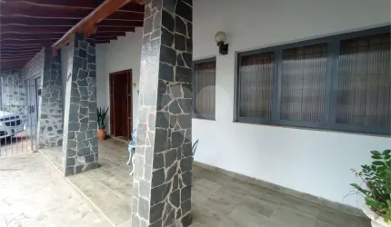 Casa com 4 quartos à venda em Centro - SP