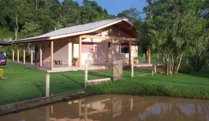 Chácara / sítio com 3 quartos à venda na Taquari de Baixo, 1001, Taquari, Campina Grande do Sul, 105 m2 por R$ 390.000