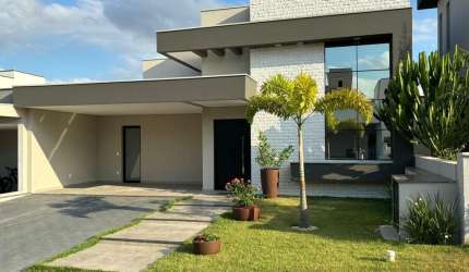 Casa para venda em Jardim Residencial Dona Maria José de 190.00m² com 3 Quartos, 3 Suites e 4 Garagens