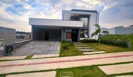 Casa de Condomínio para venda em Loteamento Green View Village de 300.00m² com 3 Quartos, 3 Suites e 4 Garagens