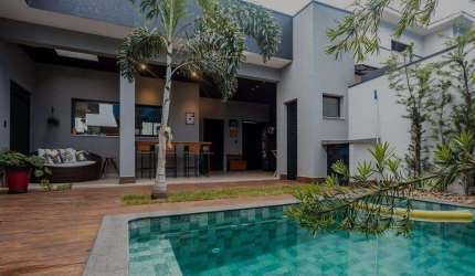 Casa para venda em Jardim Residencial Dona Lucilla de 301.00m² com 3 Quartos, 1 Suite e 4 Garagens