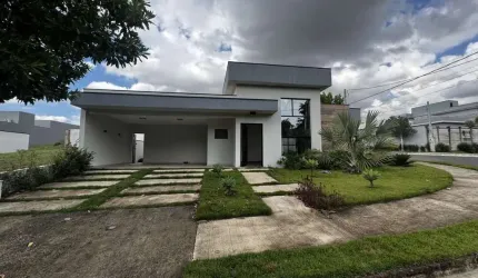 Casa de Condomínio para venda em Jardim Laguna de 178.00m² com 3 Quartos, 3 Suites e 4 Garagens
