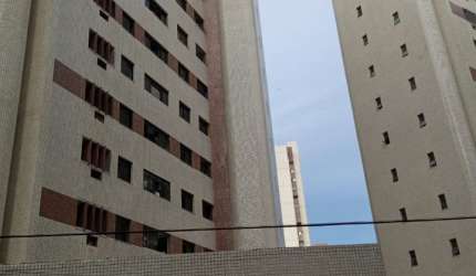 Vende excelente apartamento Meireles