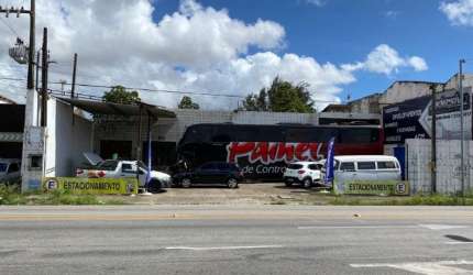 Vende excelente imóvel para fins comerciais