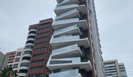 Vende excelente apartamento de alto padrão no Meirelles