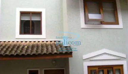 Casa m condomínio