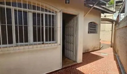 Casa com 2 dormitórios para alugar por R$ 2.496,00 - Jardim Santa Terezinha - Taboão da Serra/SP