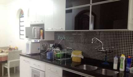 Casa com 4 suítes