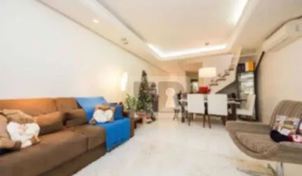 Belíssima cobertura semi mobiliada, com um excelente acabamento, de 3 Dorm. Bairro Petrópolis, Porto Alegre/RS, com  232m² Privativos.