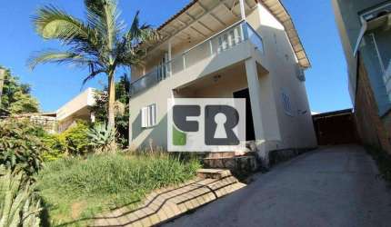 Excelente Casa de 4 dorm. sendo 1 suíte, com um amplo espaço de 140m² Privativos, Bairro Bela Vista, Alvorada/RS.