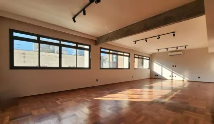 Apartamento tipo para venda com 3 quartos, sendo 3 suítes, 185m²