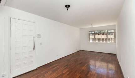 Casa tipo para venda com 3 quartos, sendo 1 suíte, 157m²