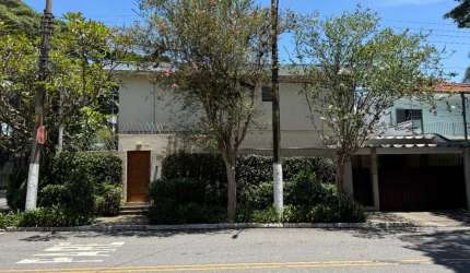 Sobrado para venda com 4 quartos, 185m²