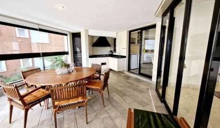 Apartamento tipo para venda com 4 quartos, sendo 4 suítes, 380m²