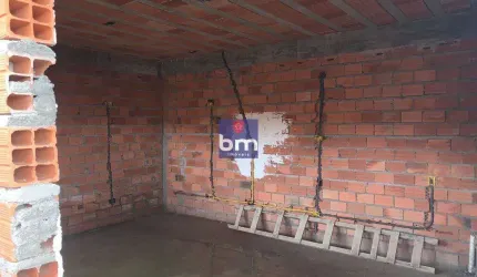 Prédio à venda em São Paulo, Vila Rosina, com 360 m²