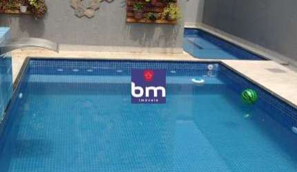 Casa à venda em Praia Grande, Maracanã, com 2 quartos, com 60 m²