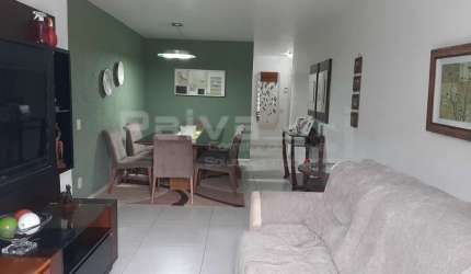 Apartamento  tipo casa
