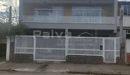 Casa Duplex reformada junto a praia