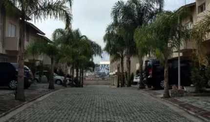 Casa em condomínio fechado com 3 quartos à venda na Vila Paulistana, São Paulo  por R$ 620.000