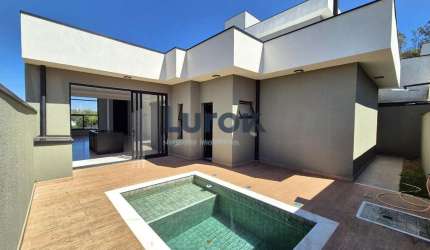 Casa Térrea com  3 suítes à Venda -  Condomínio Vivenda das Pitangueiras - Valinhos / SP
