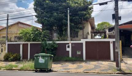 Sobrado em avenida privilegiada num dos bairros mais nobres de Campinas