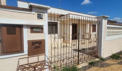 CASA Á VENDA NA VILA MARIETA COM EDÍCULA