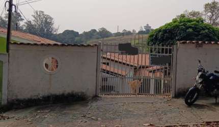 CASA COM EDÍCULA A VENDA NO JD SAO VICENTE