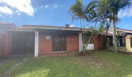 Casa com 3 quartos à venda na Rio Das Contas, 2401, Centro, Xangri-Lá por R$ 650.000
