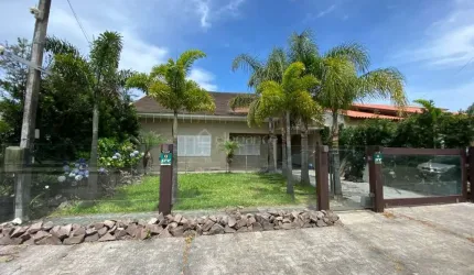 Casa com 3 quartos à venda na Rua Rio Apucaé, 2272, Centro, Xangri-Lá por R$ 1.249.990