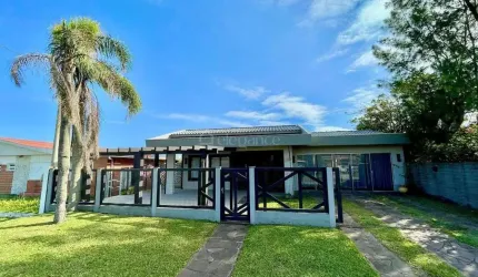 Casa com 3 quartos à venda na Rua Rio Jacuí, 265, Centro, Xangri-Lá por R$ 1.590.000