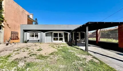 Casa em condomínio fechado com 4 quartos à venda na Das Camélias, 208, Noiva Do Mar, Xangri-Lá por R$ 650.000