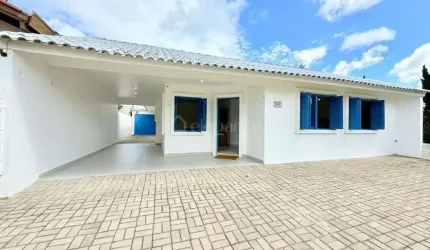 Casa em condomínio fechado com 4 quartos à venda na Camélias, 63, Noiva Do Mar, Xangri-Lá por R$ 650.000