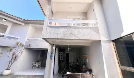 Casa em condomínio fechado com 2 quartos à venda na Rua Rio Carreiro, 1422, Centro, Xangri-Lá por R$ 550.000