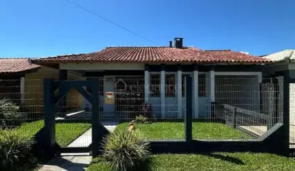 Casa com 3 quartos à venda na Rua Rio Comandaí, 1750, Centro, Xangri-Lá por R$ 640.000