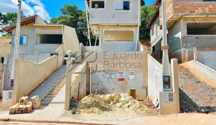 Casa à Venda em Mairiporã/SP