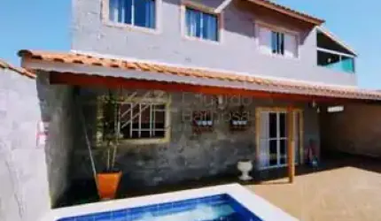 Casa com Piscina à Venda em Mairiporã/SP