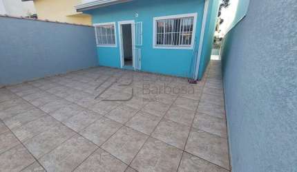 Casa à Venda em Atibaia/SP