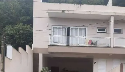 Triplex com 3 dormitórios à venda, 153 m² por R$ 650.000 - Santo Inácio - Santa Cruz do Sul/RS