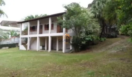 Chácara de Luxo em Condomínio - 4 Quartos, 1 Suíte, 3 Salas, 3 Banheiros, 2 Vagas - 300m² em Jundiaí-SP, Bairro Castanho