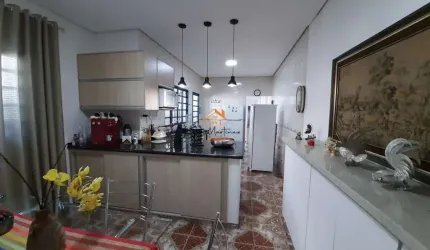 Casa com 3 quartos à venda na Rua Conceição, 143, Vila Joana, Jundiaí, 200 m2 por R$ 570.000