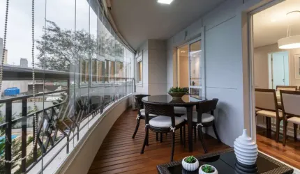 Confortável apartamento tipo para venda com 3 quartos, sendo 2 suítes, 128m²