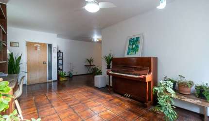 Agradável apartamento tipo para venda com 3 quartos, sendo 1 suíte, 123m²