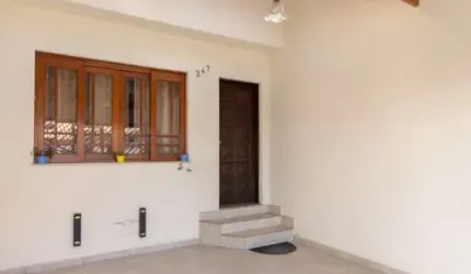 Excelente casa tipo para venda com 3 quartos, 142m²