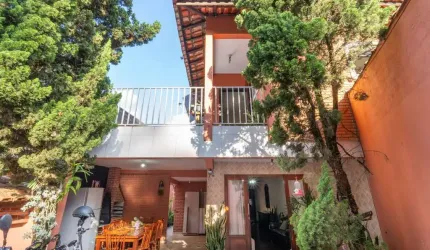 Espetacular sobrado para venda com 3 quartos, sendo 3 suítes, 130m²